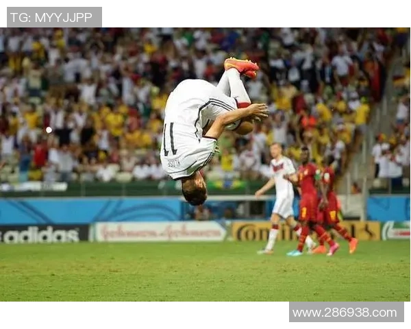 足球明星的后空翻技艺揭秘与精彩瞬间回顾