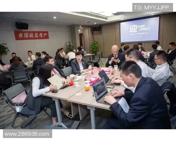 成都排球队与重庆排球队赛后复盘团队协作的成功与不足分析